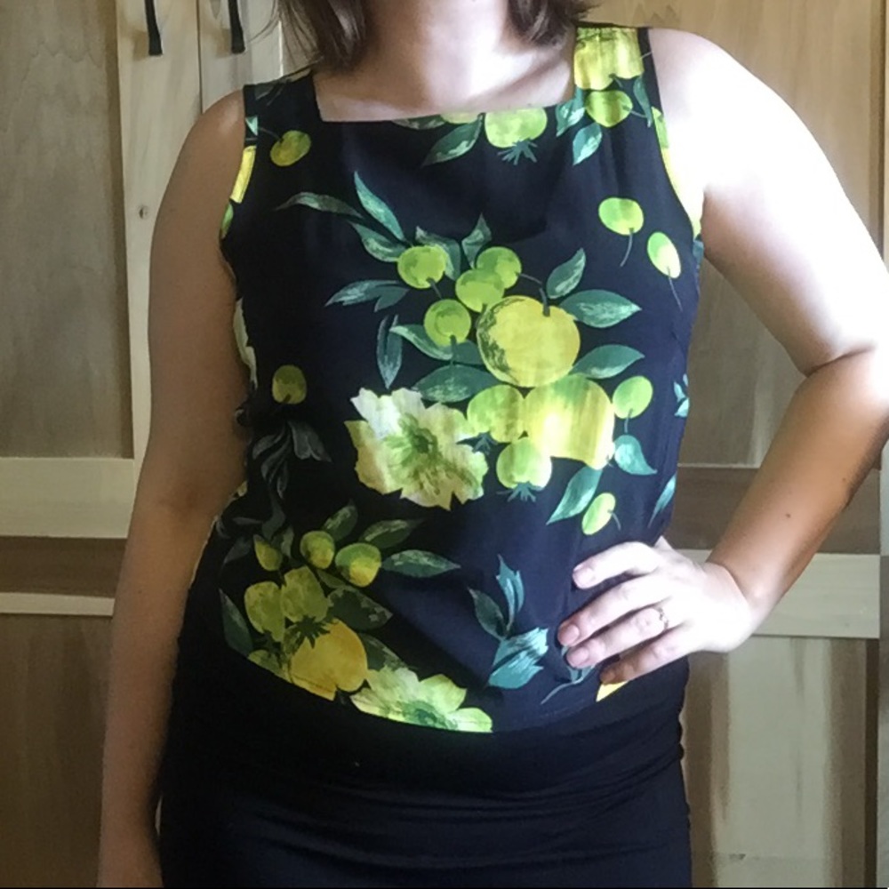 Black Fruit Print Square-neck Button Up Tank Top
